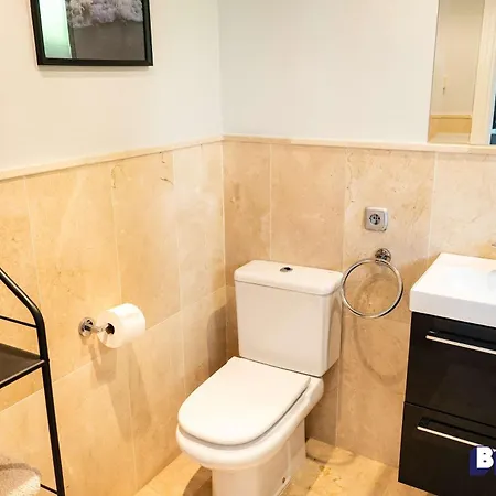 Апартаменти Last Years Winner By Better Bookings Естепона